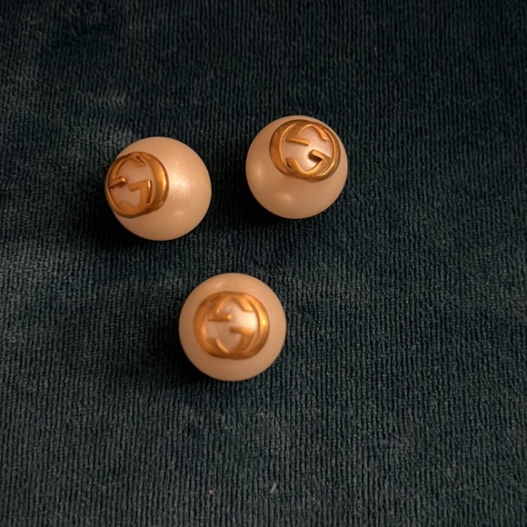 GG Gucci pearly gold buttons - Picture 5 of 9